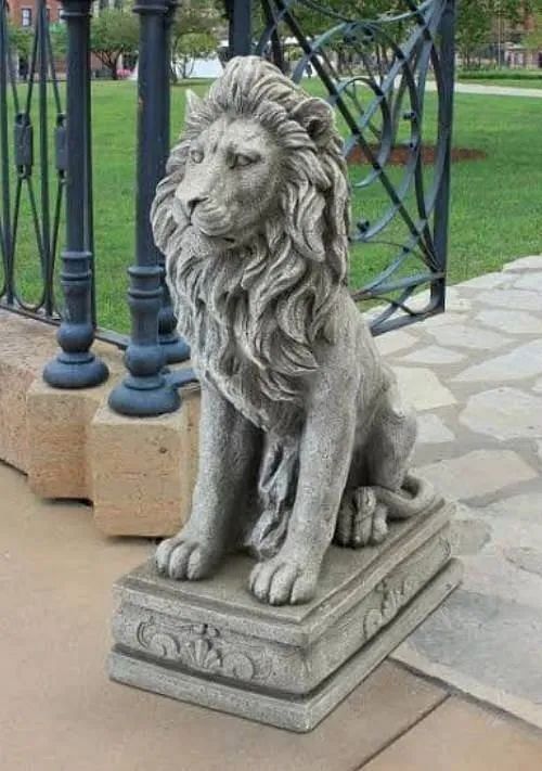 Off White Lion Marble Statue, For Interior Decor, Size/Dimension: 3 Fit