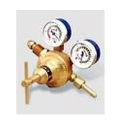 Oxygen Regulator, For Commercial, Packaging Type: Box