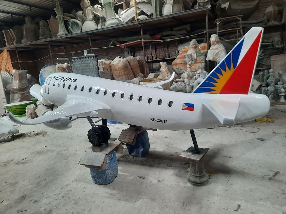 Painted Fiberglass Aeroplane statue, Size/Dimension: Approx 12ft