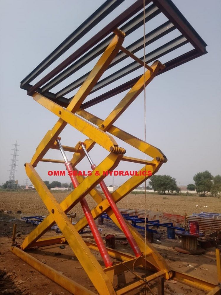 Pit Mounted Scissor Lift for Industrial, Capacity: 500 to 10000 kgs