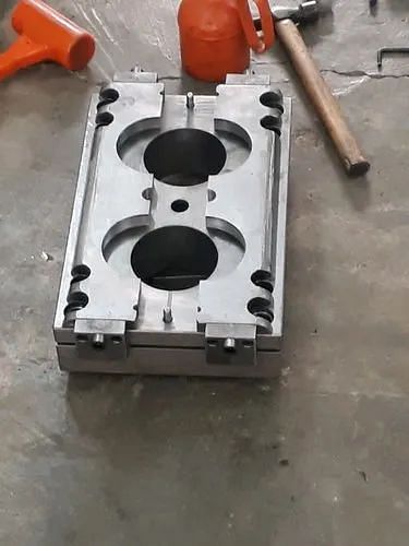 Plastic Article Mould