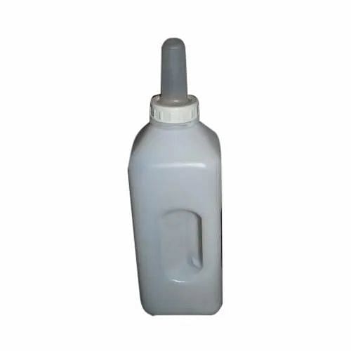 Plastic Calf Feeding Bottle, Packaging Size: 2 L