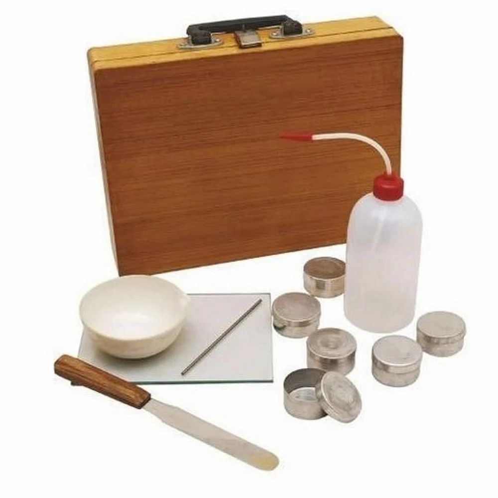 Plastic Limit Set Wooden Box