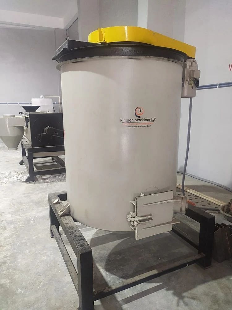 Plastic Scrap Turbo Washing Machine, Rated Capacity: 200