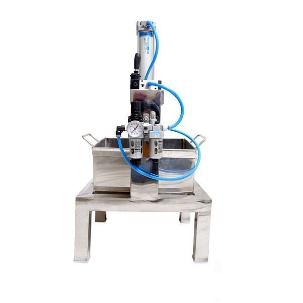 Pneumatic Paneer Press Single Head Machine