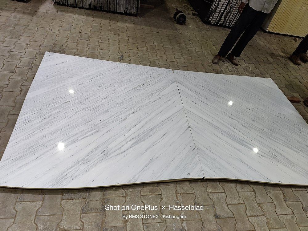 Polished Finish Slab White Volakas Marble, Application Area: Flooring, Thickness: 15-20 mm