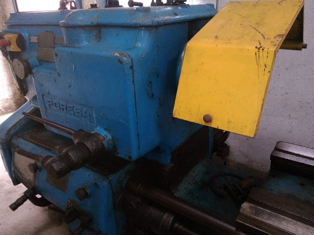 Poreba TR 90 x 5000 Horizontal Lathe