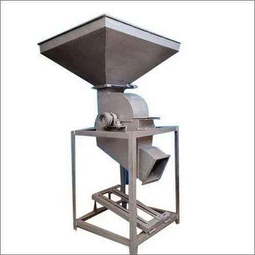 Poultry Feed Machine, 300 kg per hr