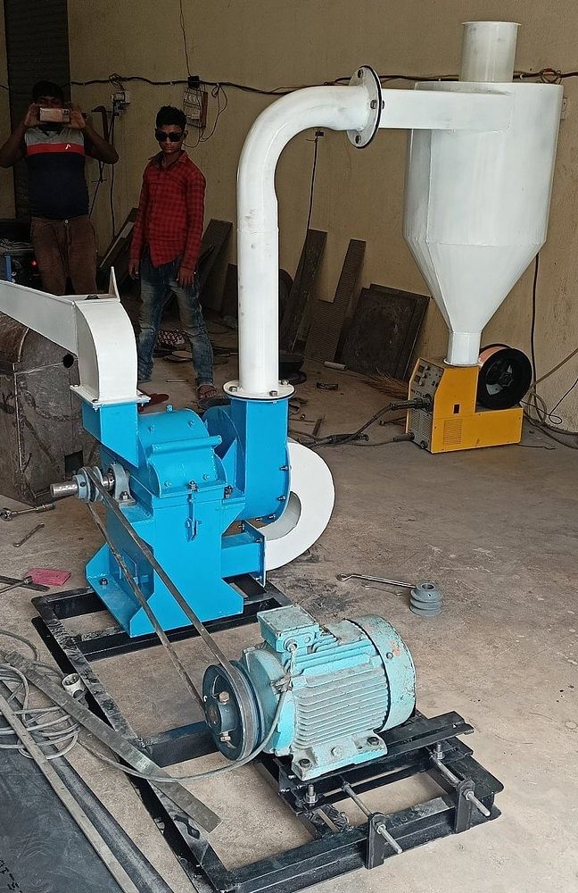 Poultry Feed Mill Machinery, 200 kg per hr