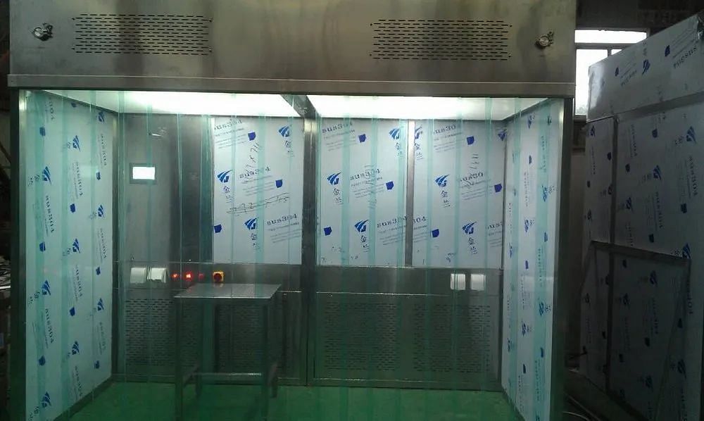 Powder Containment Booths