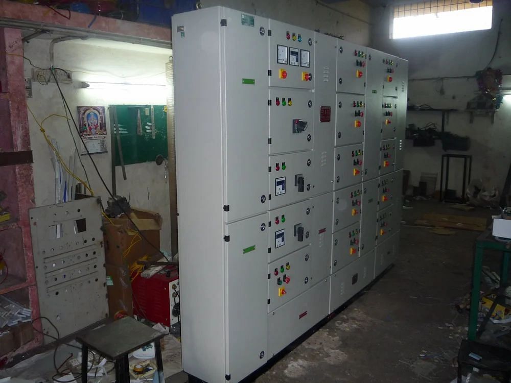 Power Distribution Box