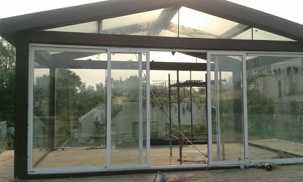 Prefab GLASS HOUSE