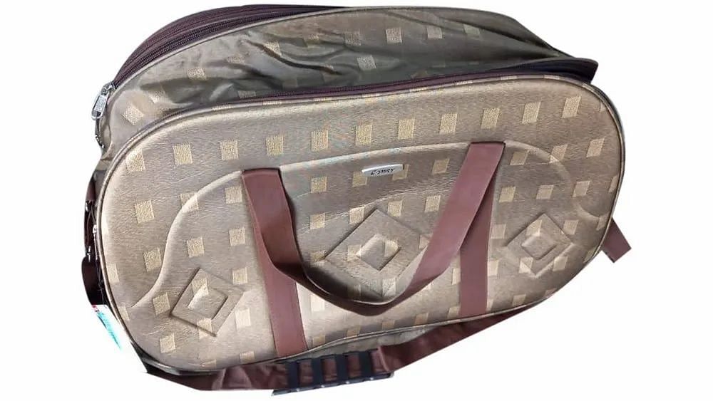 Printed Loop Handle Matty Travel Duffle Bag, Size: 20x24 Inch