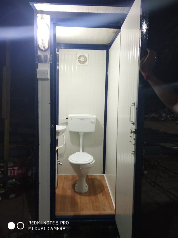 PUF Modular Prefabricated Toilet Cabin, No. Of Compartments: 1