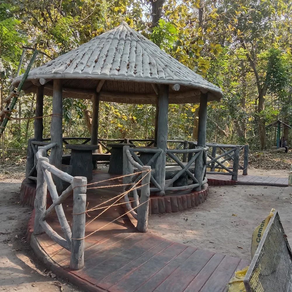 Pyramid Cemented Garden Gazebo, 10 Ft Diameter 9 Ft Height