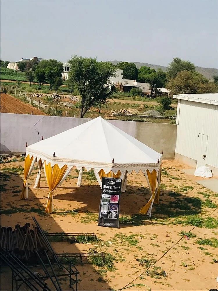 Pyramid Garden Gazebo Tent