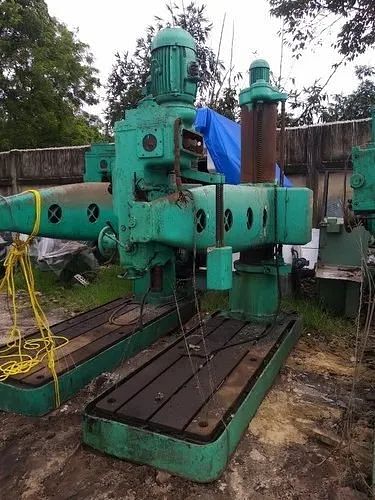 radial drilling machine