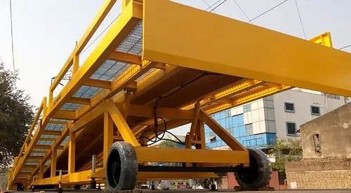 RAJGAURI Hydraulic Dock Ramp, For Industrial, Lifting Capacity: Upto 15ton