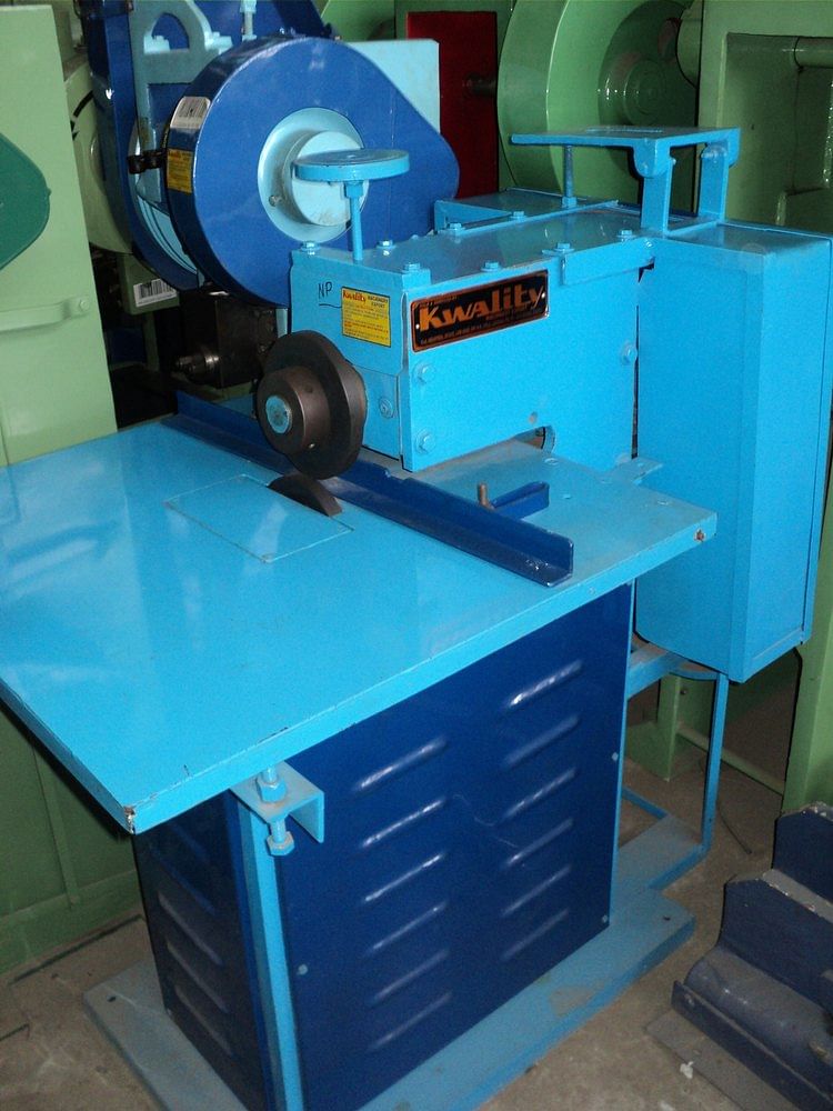 Reel Cutting Machine