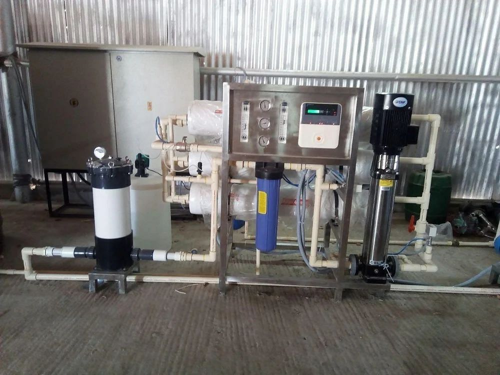 RO 3000 LPH Plant With Ultraviolet, FRP