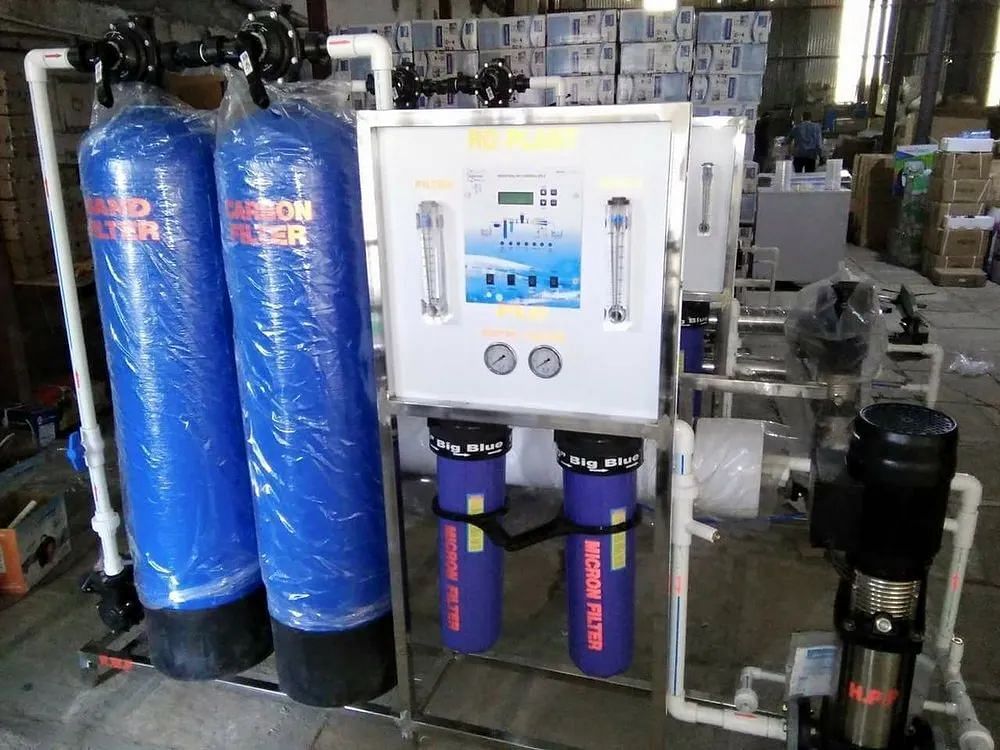 RO Capacity: 1000(Liter/hour) Industrial Reverse Osmosis Plant, FRP