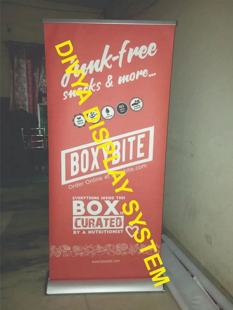 Rollup Luxury Banner  Stand