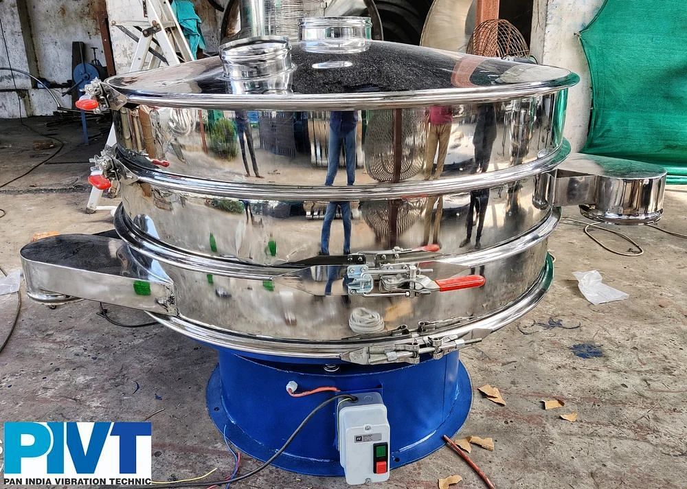 Round Vibrating Sifter Machine, Capacity: 1000 kg/hr