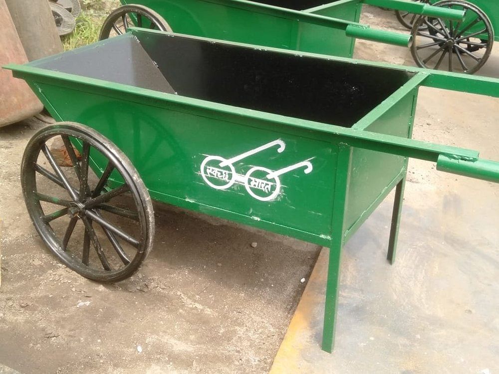 Rubber Mild Steel Hand Cart Trolley, For Carry Material