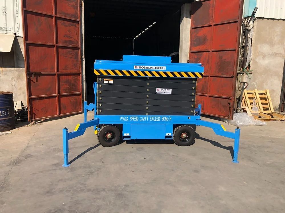 S4046E Electric Hydraulic Scissor Lift Table, Working Height: 40 feet, Capacity: 0.5 ton