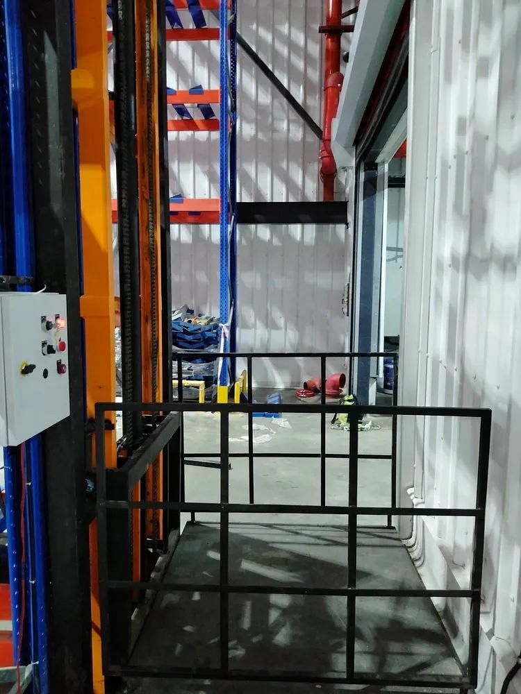 Saideep Industries 172 Single Mast Goods Lift, Maximum Speed: Min / 5 Mtr, Maximum Height: 10 Feet