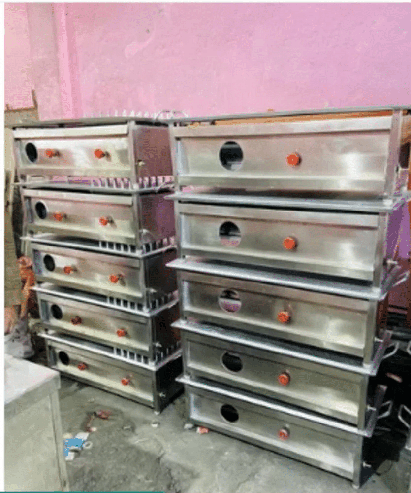 Semi automatic Chapati Making Table, For Industrial, Capacity: 700 Chapatis Per Hour