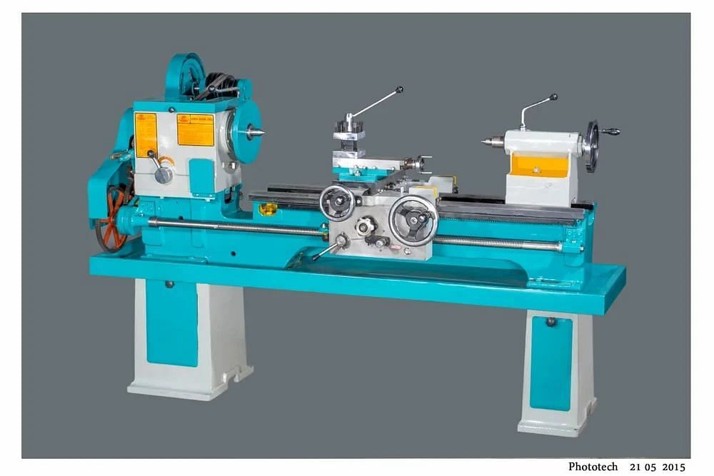 Semi Automatic Lathe Machine