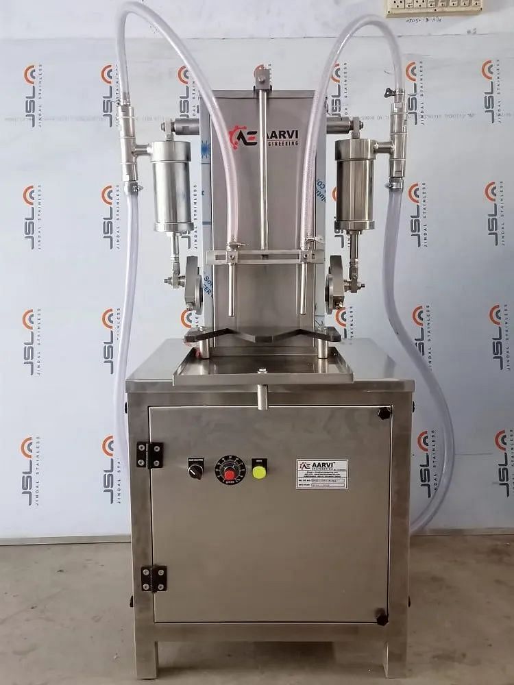 Semi Automatic Liquid Filling Machine