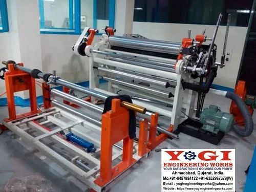 Semi- Automatic Non Woven Fabric Slitting Rewinding Machine For Industrial, 5 HP Ac