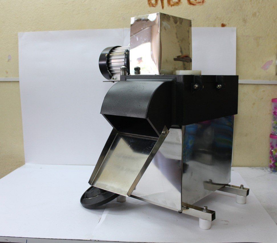 Semi-Automatic Potato And Banana Slicer, For Commercial, 1 hp