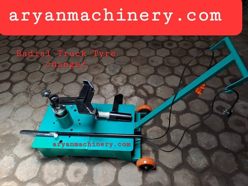 Semi-Automatic Radial Truck Tyre Changing Machine