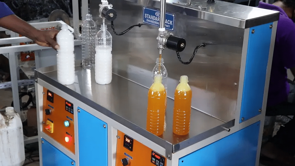 Semi-Automatic Soap Oil Filling Machine, Size/Dimension: 33x29x62 Inchs