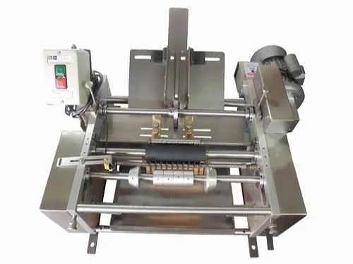 Semi Automatic Wet Glue Labeling Machine