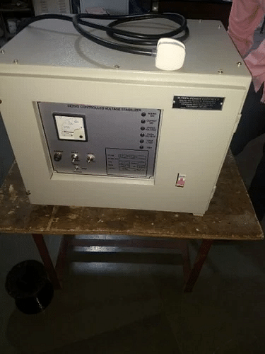 Servo Controlled Voltage Stabilizer