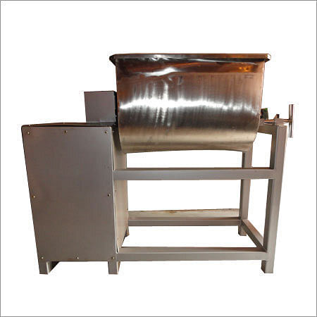 SEW Stainless Steel U Type Ribbon Blender Mixer Machine, Capacity: 50 Kg Per Batch