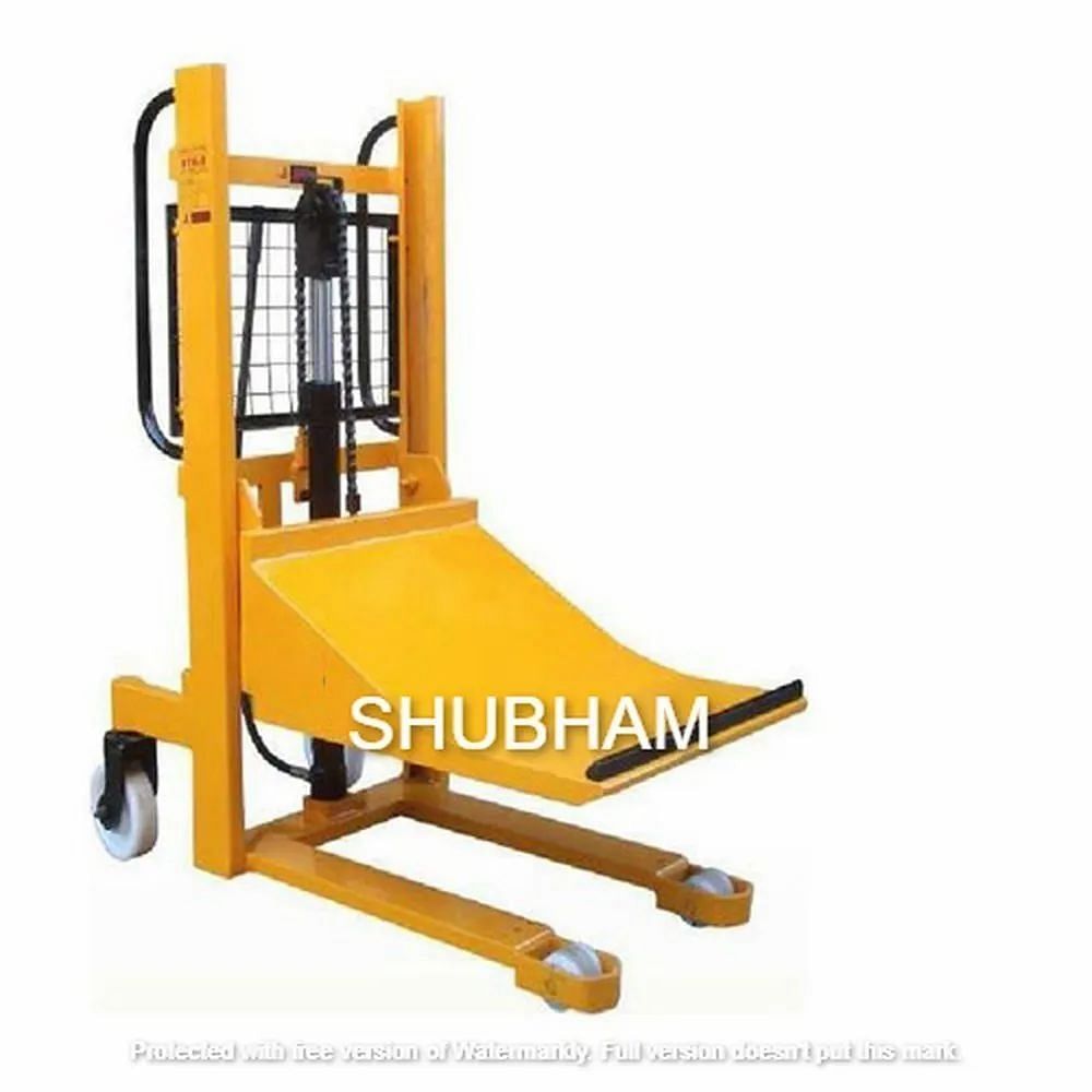 Shubham Engineering Steel Hydraulic Reel Stacker, For Material Handling