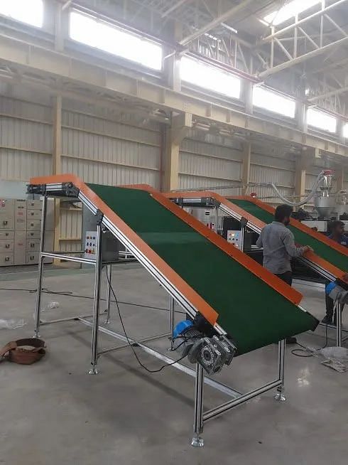 Shukroccha Industries Flat Belt Conveyor System, Material Handling Capacity: Upto 200 kg