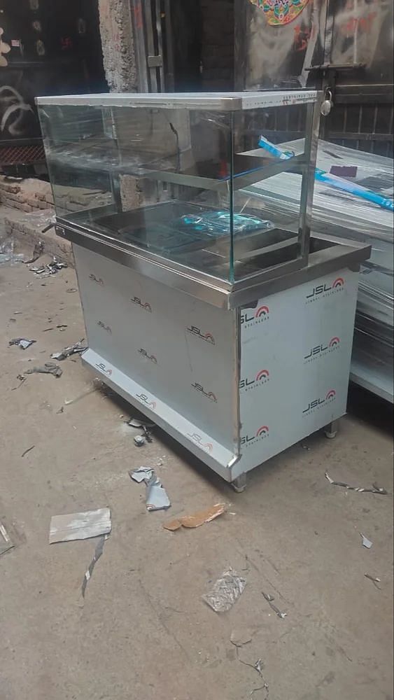 Silver Stainless Steel Restaurants Service Counter