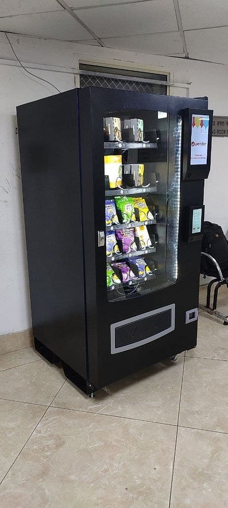 Snacks Vending Machine