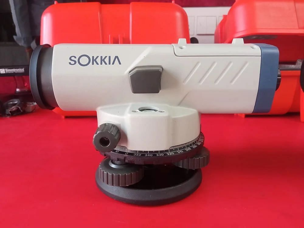 Sokkia Automatic Level B40a, 1.5kg, Size: 122mm X 214mm X 140mm