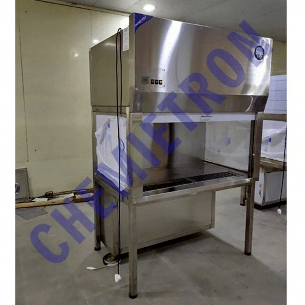 SS 304 Working Height: 610mm Chemietron Bio Safety Cabinet, 90 +- 20 Fpm