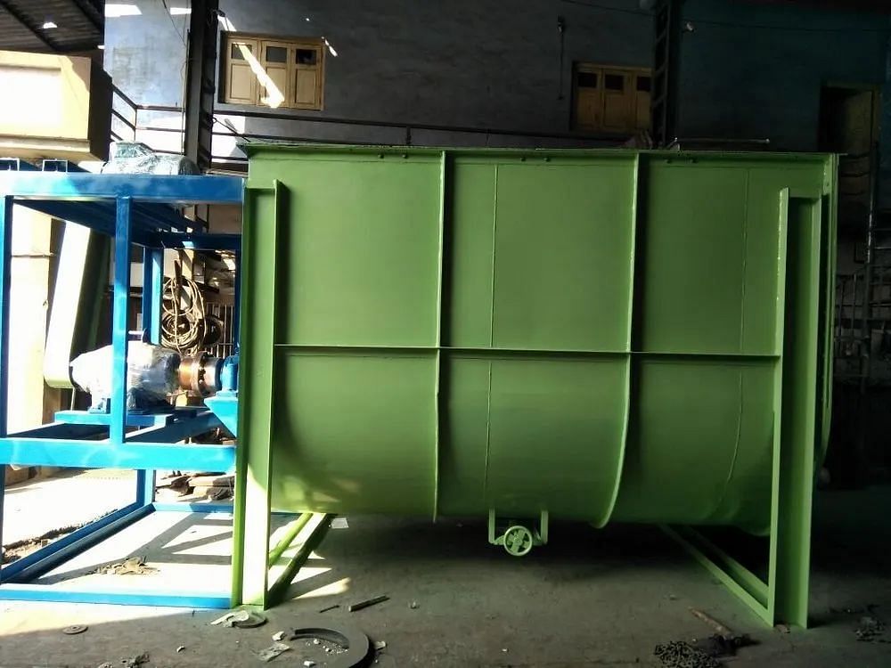 SS DRY CHEMICAL POWDER MIXER RIBBON BLENDER, Capacity: 1500 L/Hr