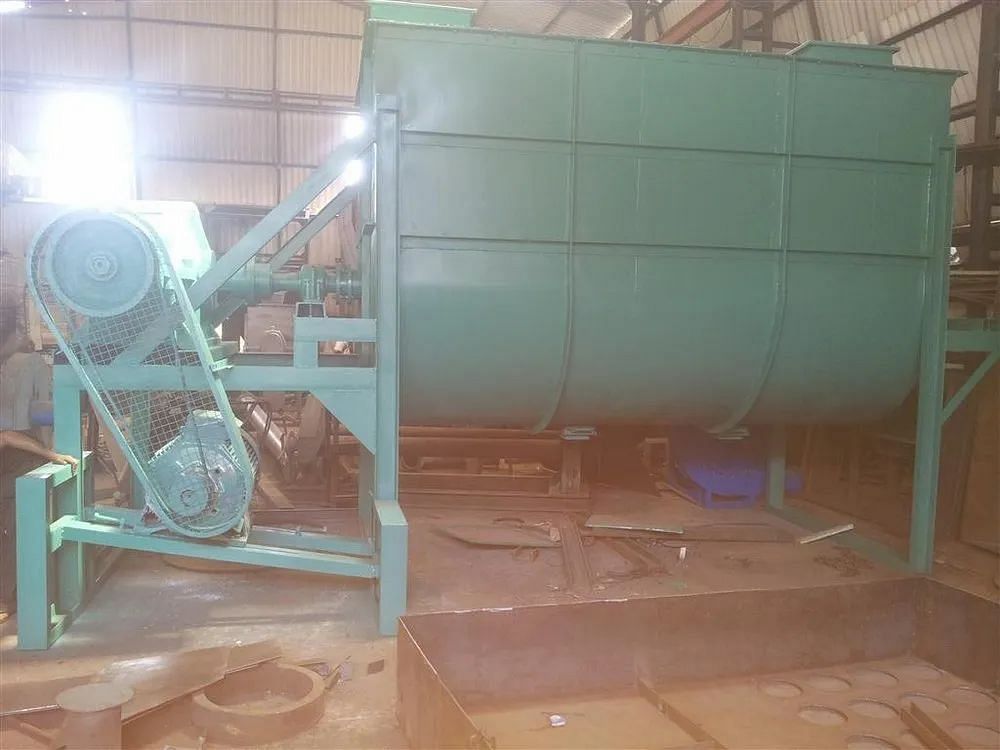 SS Horizontal Ribbon Blender, Capacity: 5000 L/Hr