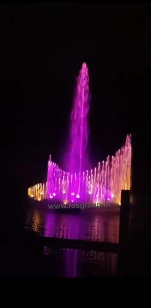 SS RGB Floating Dancing Fountain