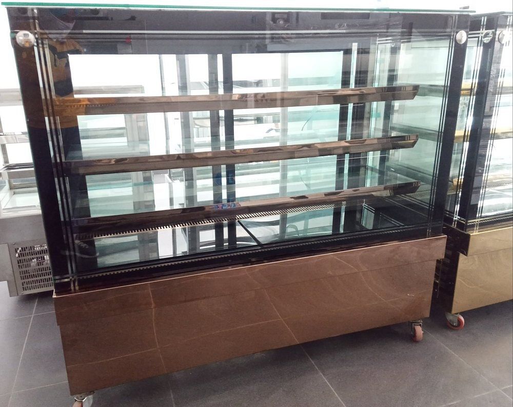 S.S SWEETS DISPLAY COUNTER AIR COOLING, For Bakery